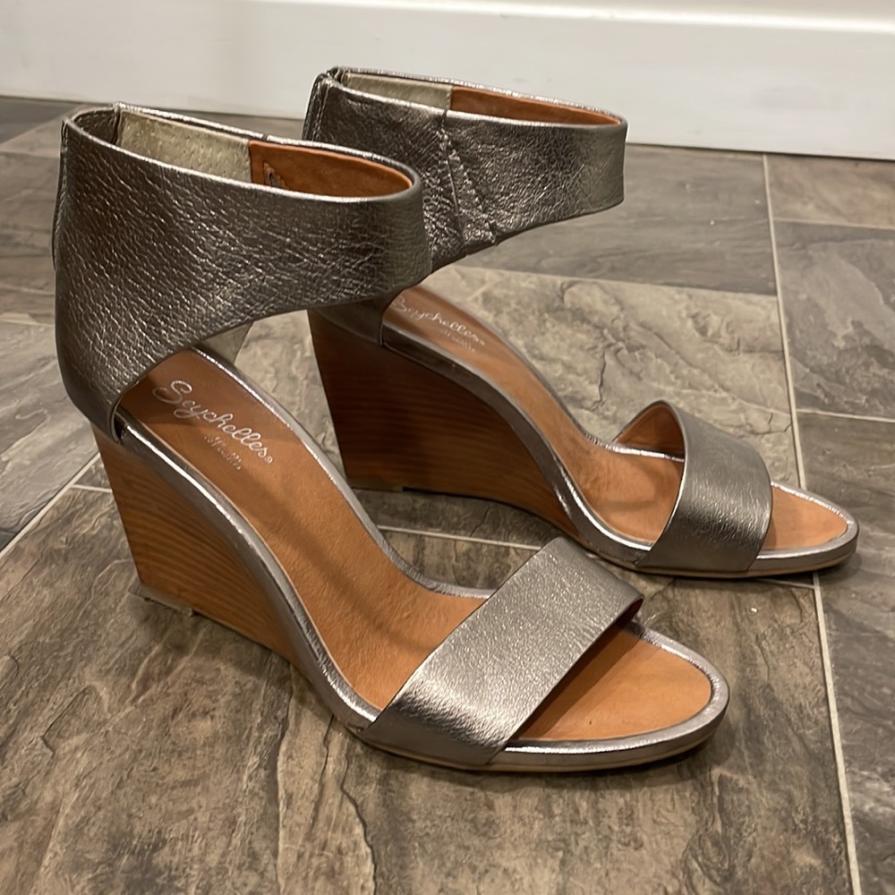 Seychelles Pewter Wedge with Ankle Strap